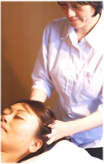ヘッドケア　セラピー　写真　